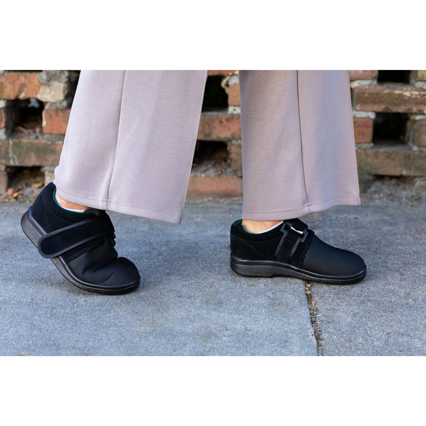 DARCO GentleStep Shoe, Medium, Mens Size 11, Womens Size 12.5, pair DARCO GentleStep Shoe, Medium, Mens Size 11, Womens Size 12.5, pair